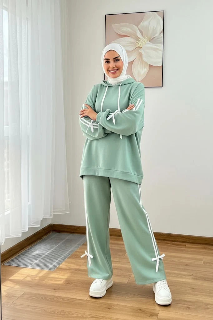 Breathable Stretch Hoodie & Pants Set – Sage Green