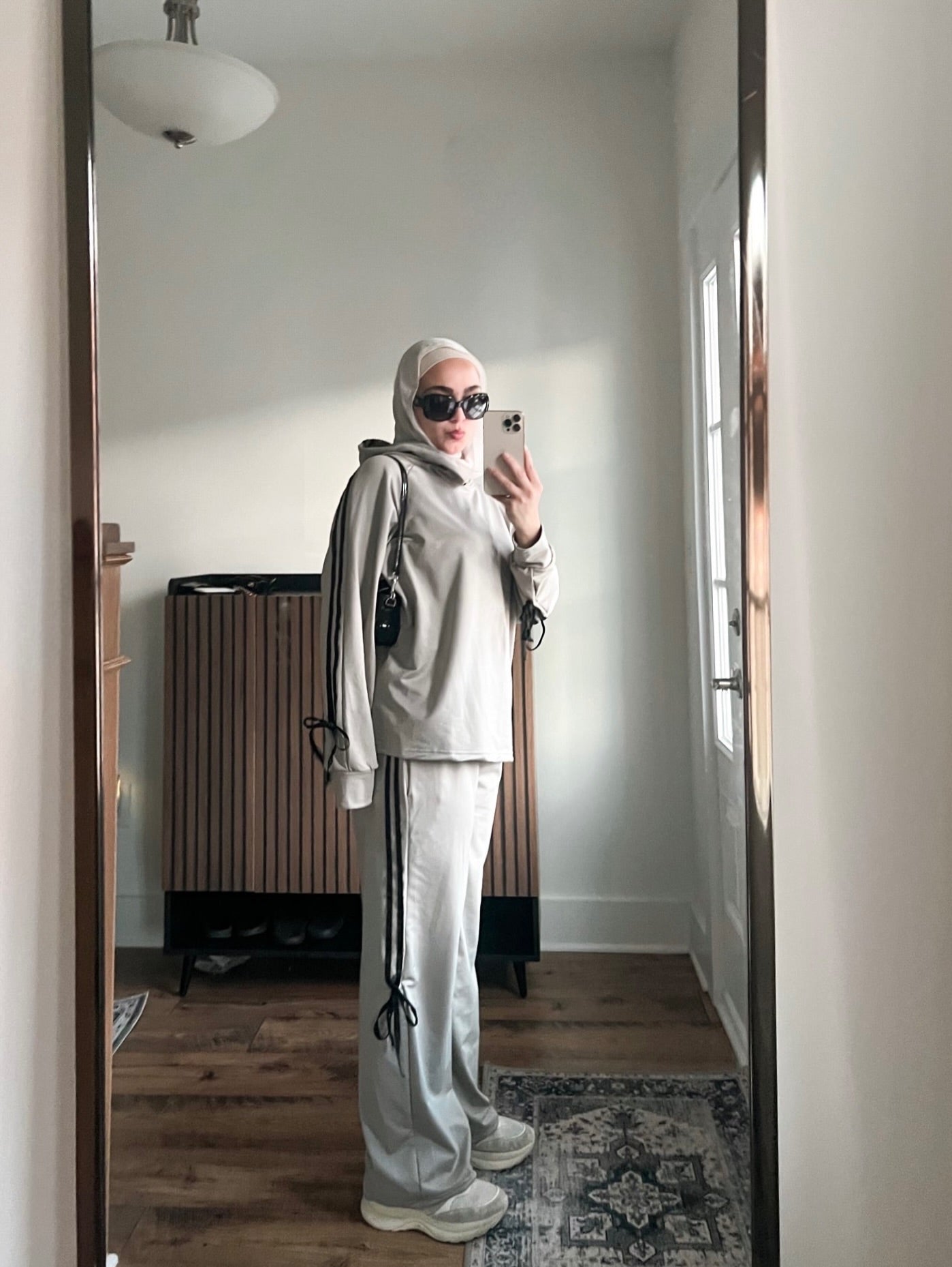 Breathable Stretch Hoodie & Pants Set – Grey