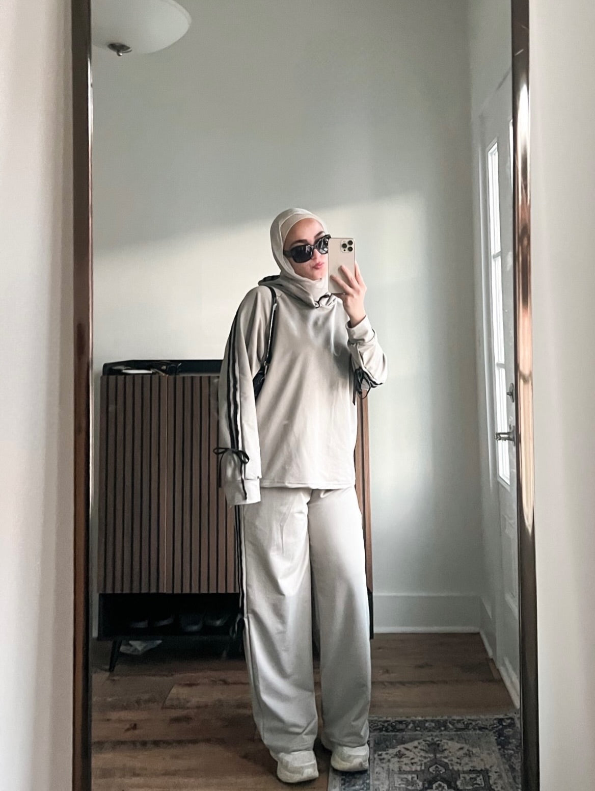 Breathable Stretch Hoodie & Pants Set – Grey