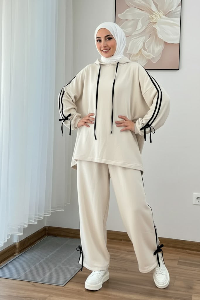 Breathable Stretch Hoodie & Pants Set – Cream